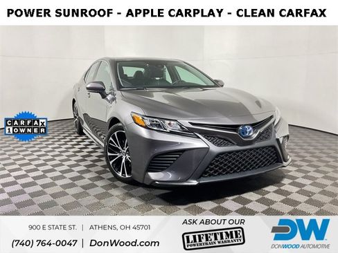 Used 2020 Toyota Camry SE image 1