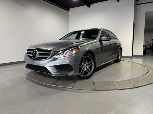Used 2015 Mercedes-Benz E 350 4MATIC Sedan image 3