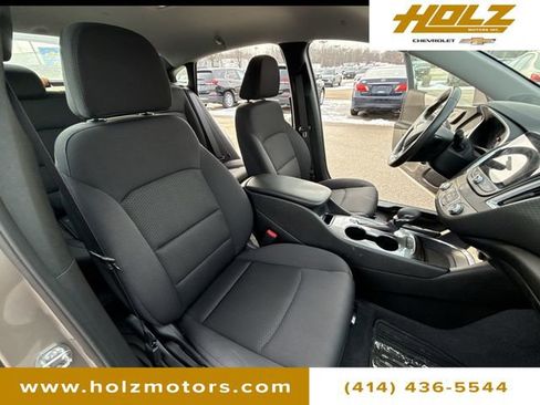 Used 2022 Chevrolet Malibu RS image 29