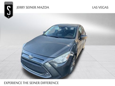 Used 2020 Toyota Yaris LE FWD image 1