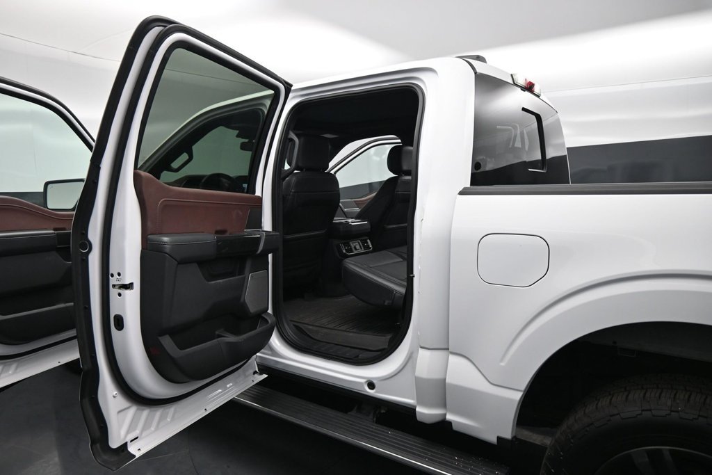 Used 2021 Ford F150 Lariat w/ Equipment Group 502A High AWD/4WD image 21