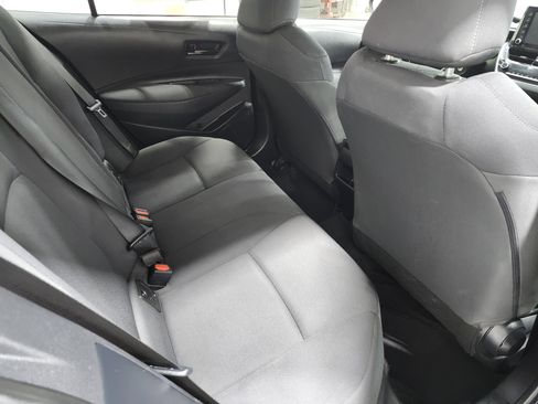 Used 2022 Toyota Corolla LE image 19
