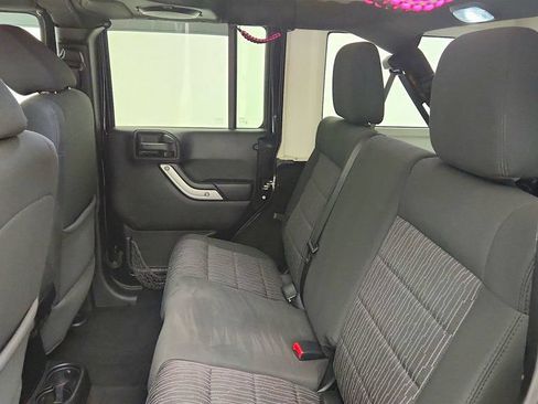Used 2012 Jeep Wrangler Unlimited Sahara w/ Dual Top Group AWD/4WD image 20