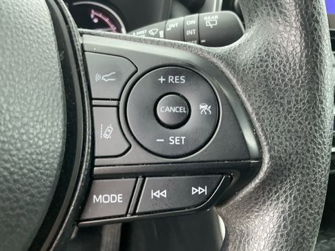 Used 2024 Toyota RAV4 XLE image 21