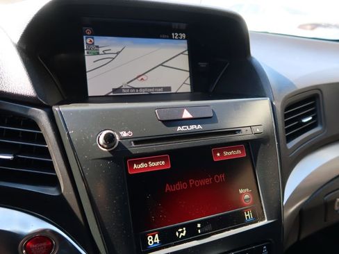 Used 2017 Acura ILX w/ Premium Package image 13