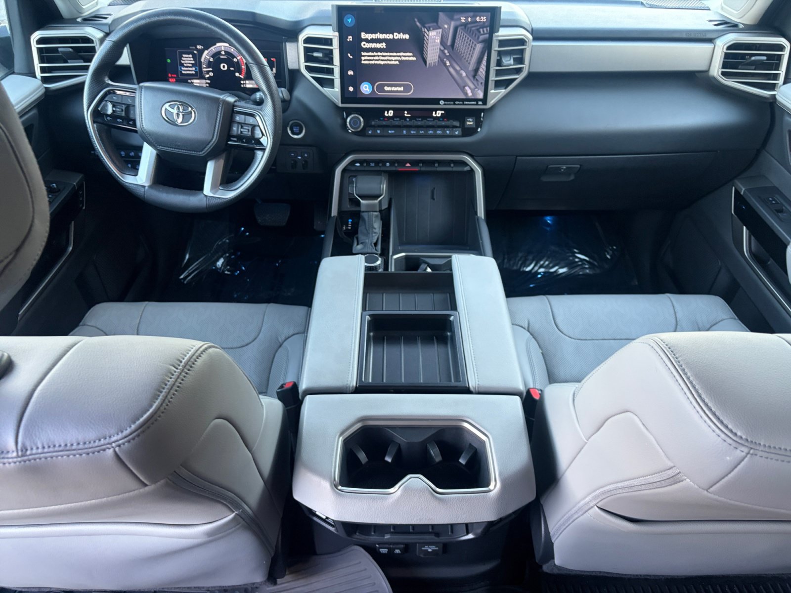 Used 2024 Toyota Tundra Limited AWD/4WD image 16