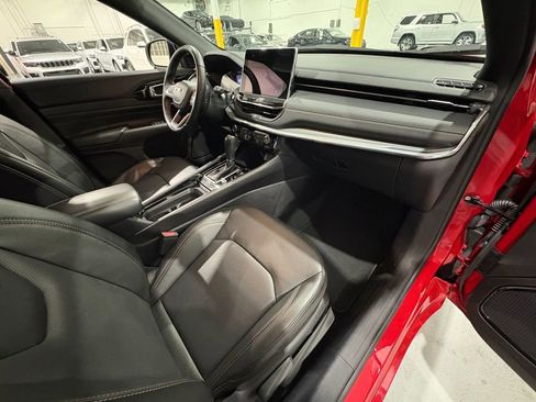 Used 2022 Jeep Compass Limited AWD/4WD image 47