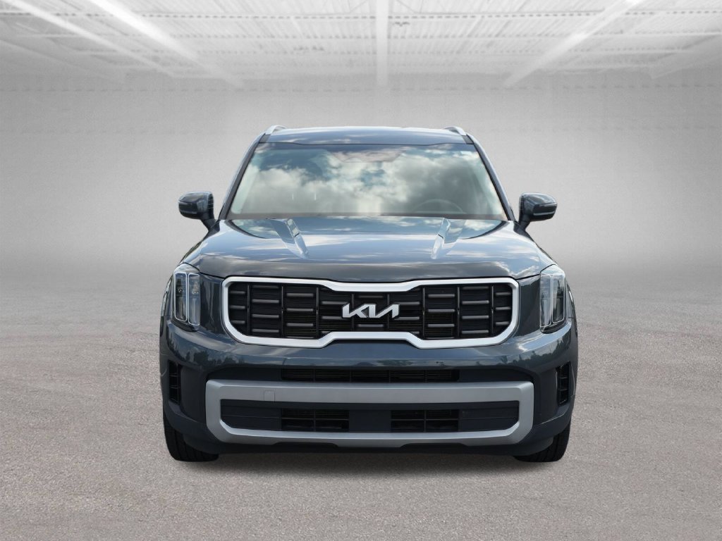 Used 2023 Kia Telluride S FWD image 2