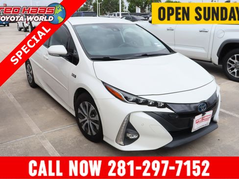 Used 2020 Toyota Prius Prime Limited image 1