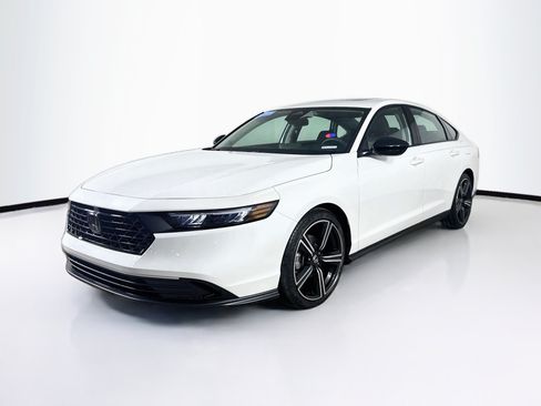 Certified 2026 Honda Accord SE image 4