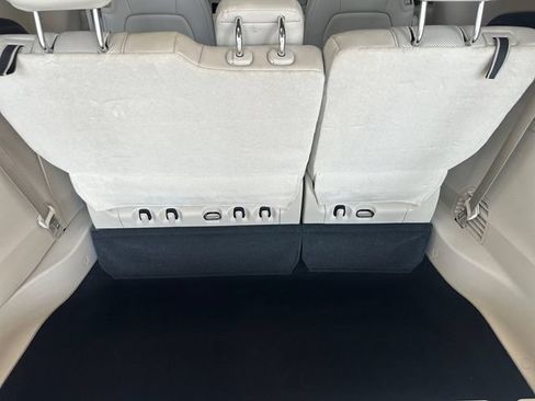 Used 2017 Chrysler Pacifica Limited FWD image 25