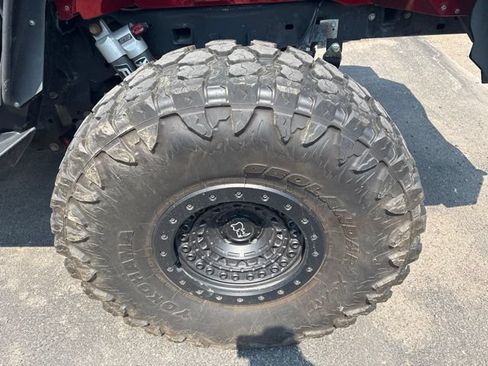 Used 2020 Jeep Gladiator Overland AWD/4WD image 16
