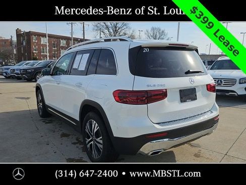 Certified 2025 Mercedes-Benz GLB 250 4MATIC image 4