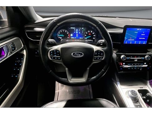 Used 2021 Ford Explorer Limited w/ Equipment Group 301A RWD image 7
