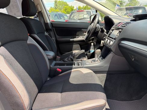 Used 2017 Subaru Crosstrek 2.0i Premium AWD/4WD image 31