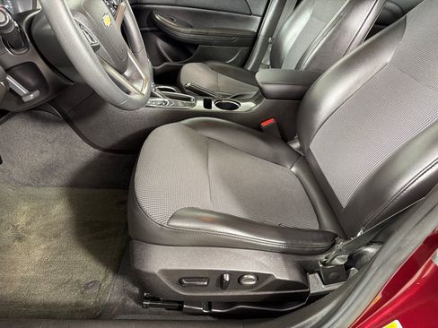 Used 2015 Chevrolet Malibu LT w/ Power Convenience Package FWD image 10