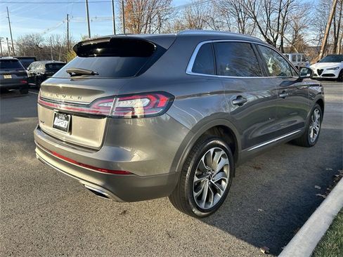 Used 2023 Lincoln Nautilus Reserve w/ Luxury Package image 8