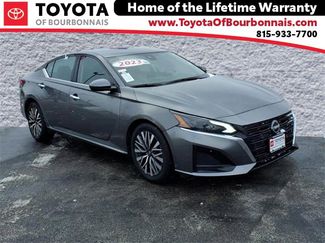 Used 2023 Nissan Altima 2.5 SV video 1