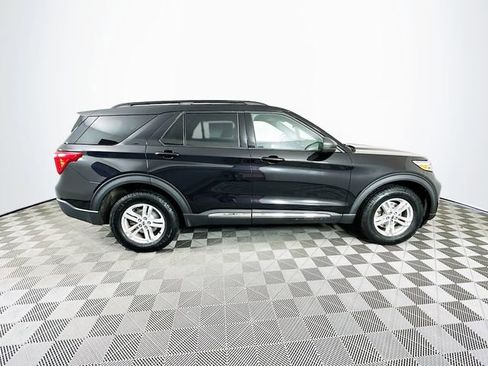 Certified 2022 Ford Explorer XLT w/ Equipment Group 202A image 13