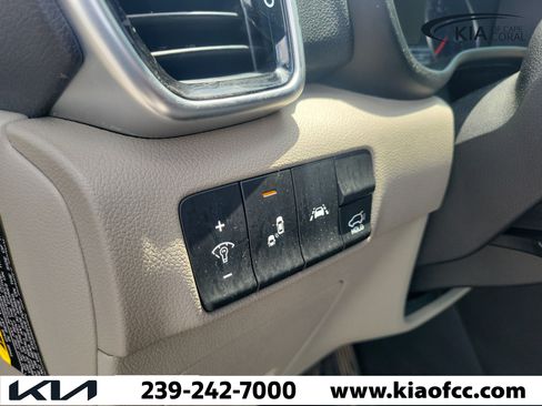 Used 2020 Kia Sportage EX FWD image 25