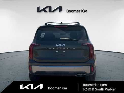 Certified 2025 Kia Telluride S image 6