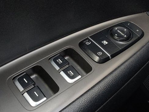 Used 2019 Kia Optima S FWD image 27