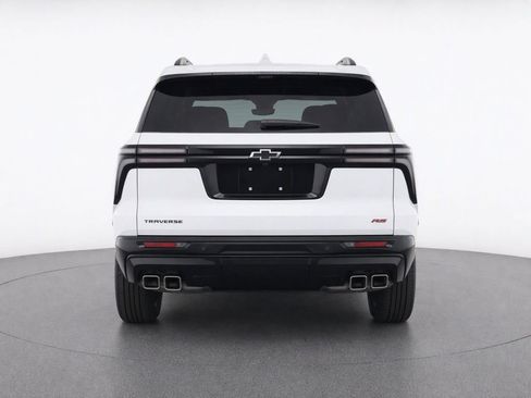Used 2024 Chevrolet Traverse RS FWD image 7