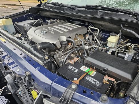 Used 2008 Toyota Sequoia SR5 AWD/4WD image 57