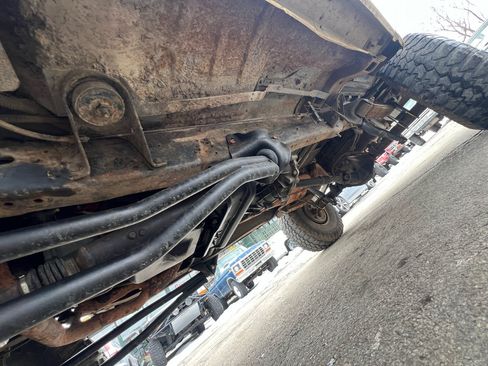 Used 1990 Ford Bronco 2dr Wagon image 15