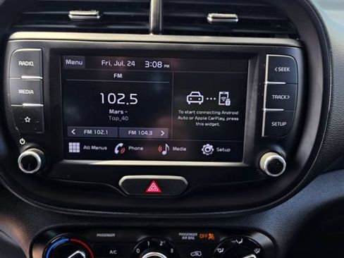 Used 2022 Kia Soul LX w/ Technology Package FWD image 19