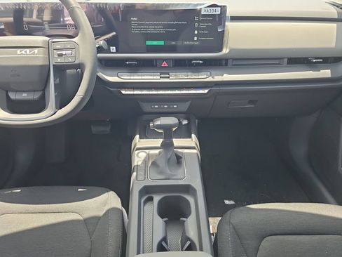 New 2027 Kia Seltos S FWD image 14
