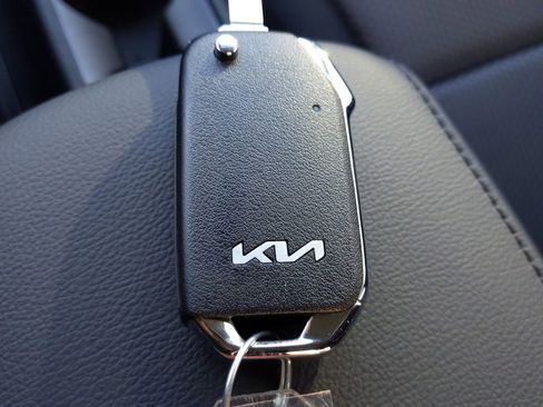 Certified 2022 Kia Soul LX w/ Technology Package image 24