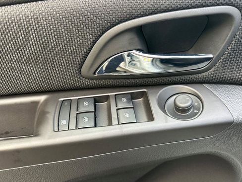 Used 2014 Chevrolet Cruze LT w/ Technology Package image 12