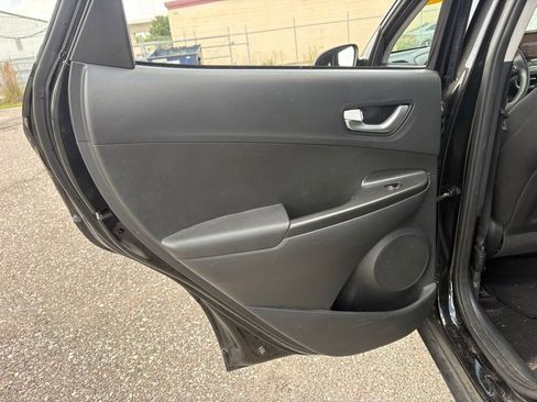 Used 2023 Hyundai Kona SEL w/ Convenience Package FWD image 12