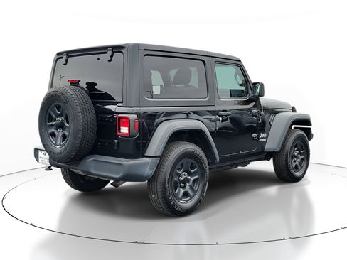 Used 2020 Jeep Wrangler Sport image 4