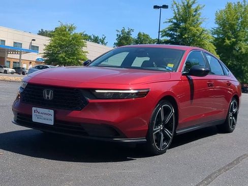 Used 2025 Honda Accord Sport image 7