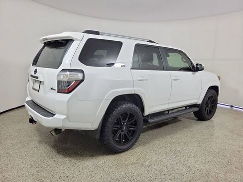 Used 2020 Toyota 4Runner SR5 Premium w/ Moonroof Package image 5