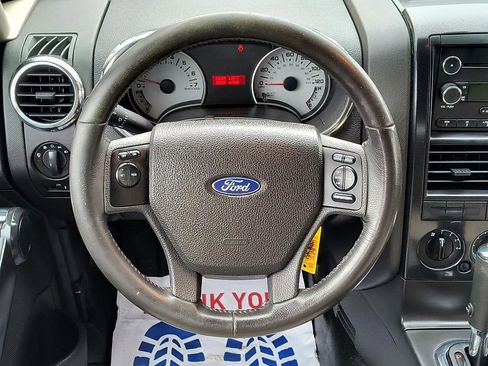 Used 2008 Ford Explorer Sport Trac XLT image 18