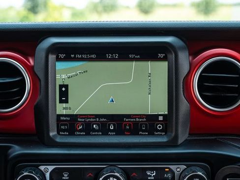 Used 2023 Jeep Gladiator Rubicon w/ LED Lighting Group AWD/4WD image 38