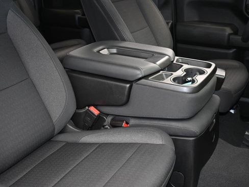 Used 2022 Chevrolet Silverado 1500 Custom Trail Boss image 38