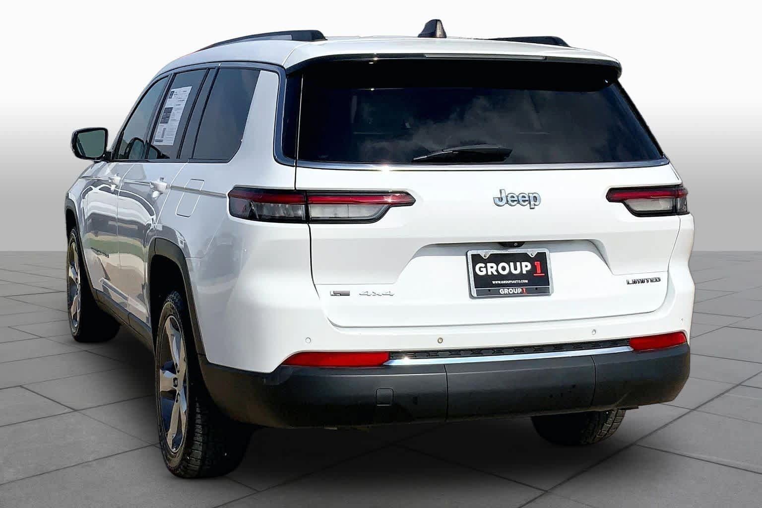 Used 2022 Jeep Grand Cherokee L Limited AWD/4WD image 12