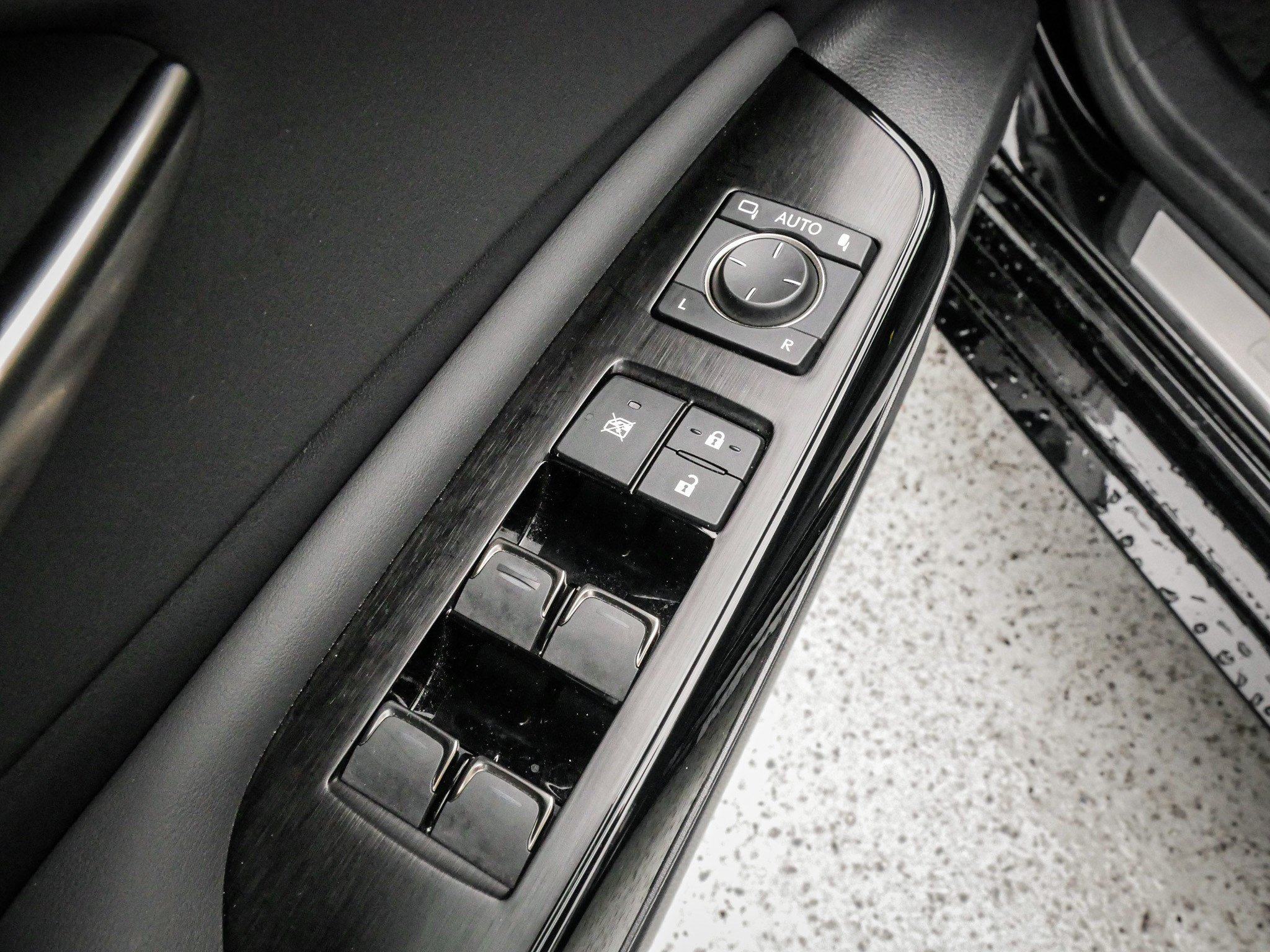 Used 2022 Lexus ES 350 w/ Premium Package FWD image 15