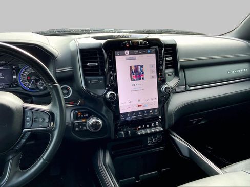 Used 2022 RAM 1500 Limited AWD/4WD image 7