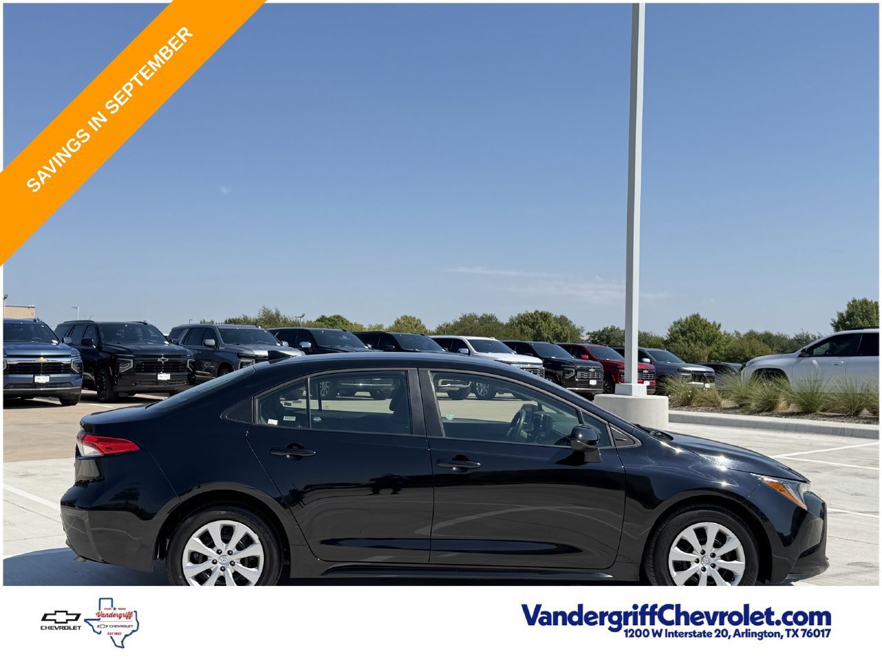 Used 2025 Toyota Corolla LE FWD image 3