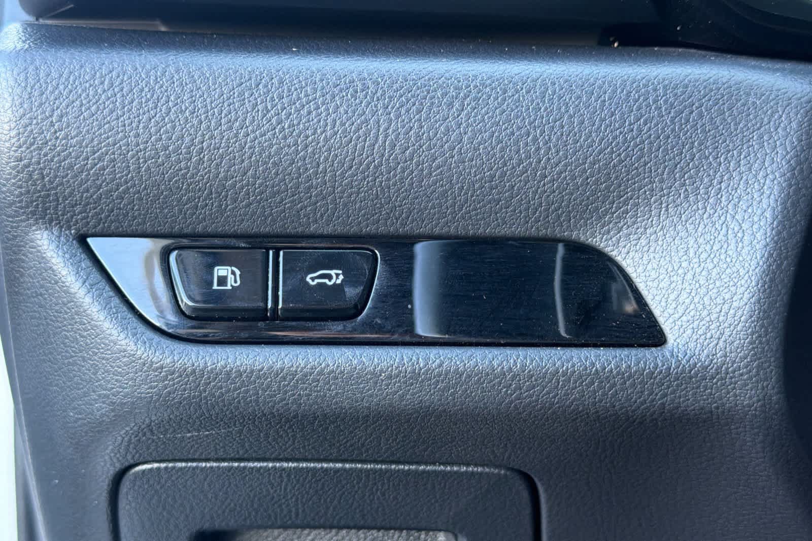 Used 2025 Lexus NX 450h+ AWD w/ Accessory Package (2T) image 31