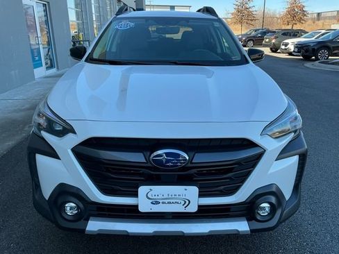 Used 2024 Subaru Outback Limited image 8