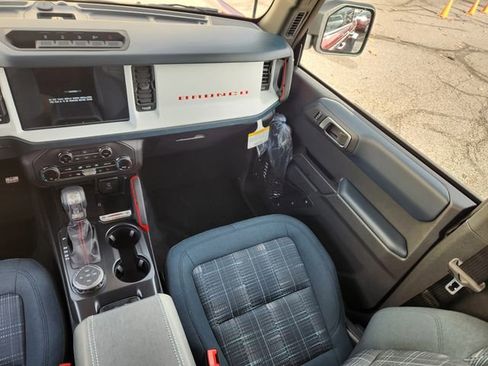 New 2025 Ford Bronco Heritage Edition image 12