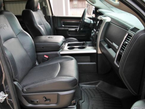 Used 2016 RAM 2500 Laramie image 40