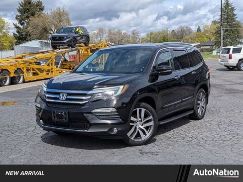 Used 2016 Honda Pilot Touring image 1
