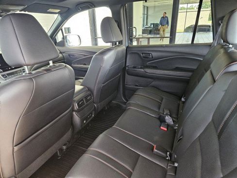 Used 2024 Honda Passport TrailSport image 9